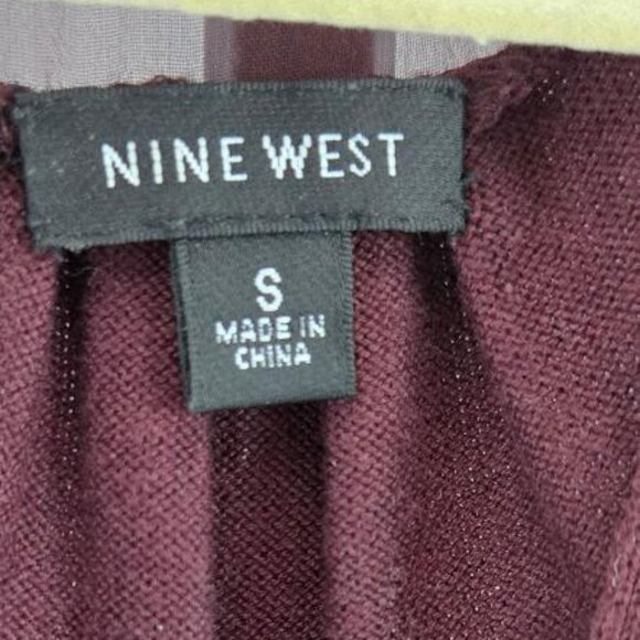 Cropped Short Sleeve Cardigan - Picture 6 of 6